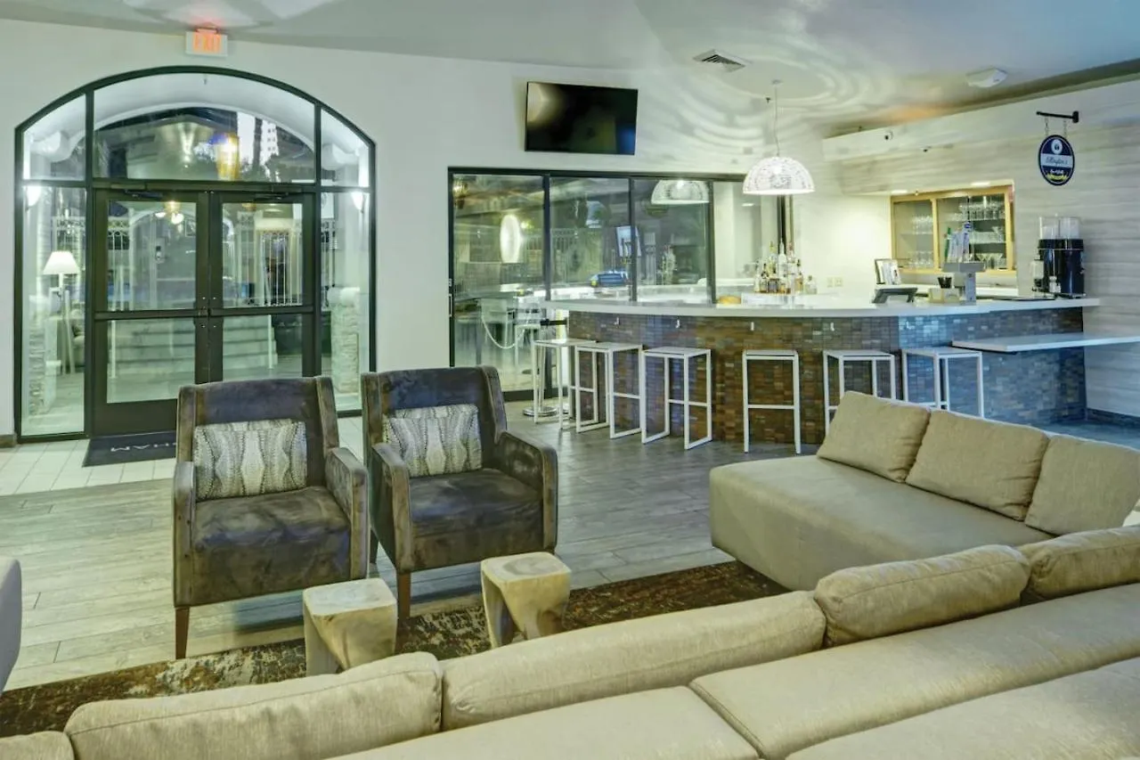 Beautiful Hotel In Desert Rose Resort - 1Bd Sleeps Las Vegas Feriehus